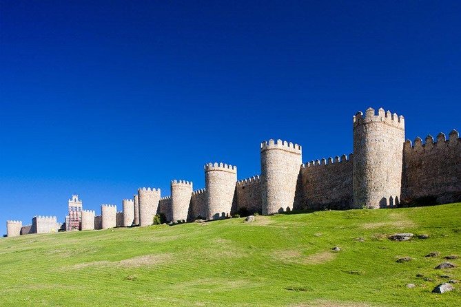 Avila & Segovia Tour with Tickets to Monuments from Madrid - Convento de Santa Teresa: A Carmelite Stop That Adds Personal History