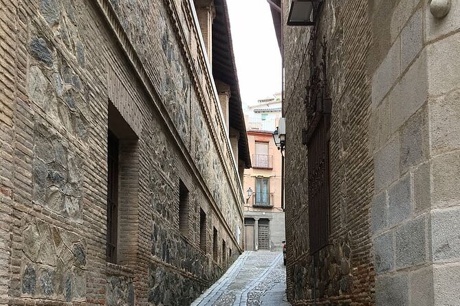 Discover Toledo: Private Tour from Madrid with Guide and Driver - From Madrid Pickup to Toledo Walls: How the Day Flows
