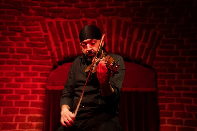 Essential Flamenco: Pure Flamenco Show in the Heart of Madrid - A Tight 1h 10m Plan: What Happens From Arrival to Final Palms