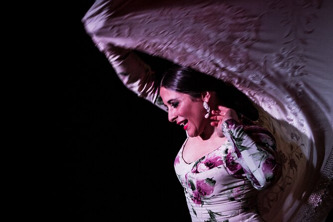 Flamenco Show at Café Ziryab: Madrid - Seating and sightlines: how to get stage-front views