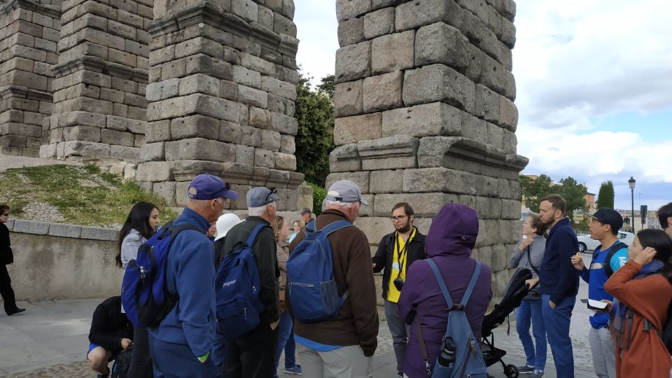 From Madrid: Ávila and Segovia Guided Day Trip - Alcázar of Segovia: what changes when you choose the castle option