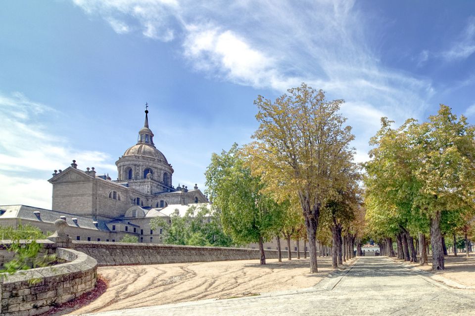 From Madrid: El Escorial and Valley's Basilica Half Day Tour - Getting from Madrid: VPT Tours pickup and the coach flow