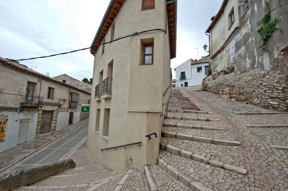 From Madrid: Guided Day Trip to Chinchon, Aranjuez & Toledo - Who This Tour Fits Best