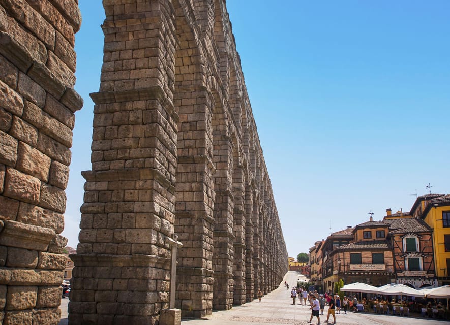 From Madrid: Guided Day Trip to Segovia, optional Alcázar - Alcázar Upgrade: Gothic-Moorish Rooms and Medieval Armor