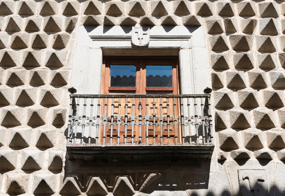 From Madrid: Segovia Tour with Cathedral and Alcazar Entry - Alcázar of Segovia: Fairytale Castle Inspiration in Real Stone