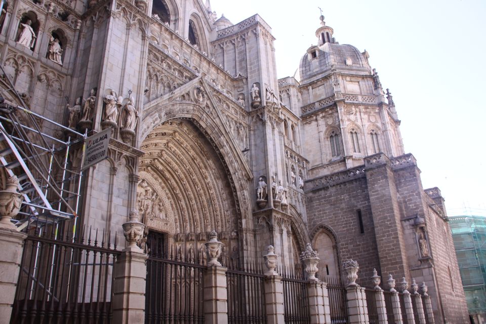 From Madrid: Toledo & Jewish Quarter Half-Day Tour - Pace, Group Size, and How the Headsets Affect Your Experience