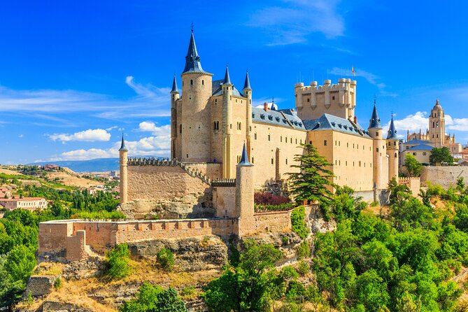 Full Day Tour to Avila & Segovia from Madrid - Bus Comfort, Timing, and the Realistic Walking Pace