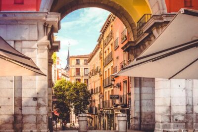 Guided Tour of Madrid of the Austrias and the Historic Center - Mercado de San Miguel: a quick charm stop, not a long meal