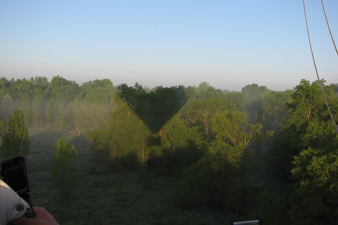 Hot-Air Balloon Ride over Madrid’s Guadarrama Regional Park - Before lift-off: safety briefing, flame roar, and the stand-in-the-basket reality