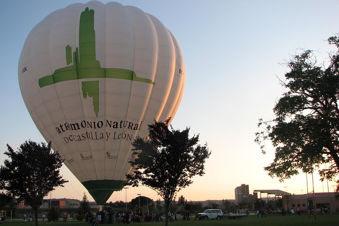 Hot-Air Balloon Ride over Madrid’s Guadarrama Regional Park - Landing + brunch with cava: the part that feels like Spain, not a snack