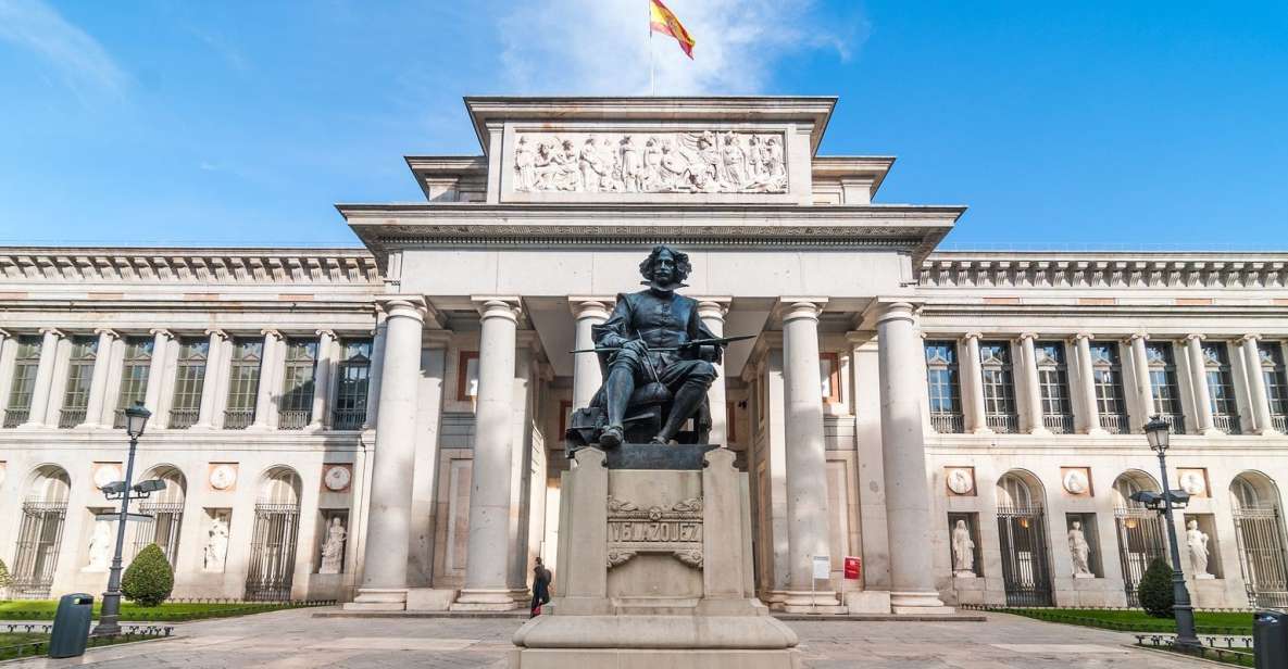 Madrid: 2-Hour City Highlights Guided Walking Tour - Languages and Guide Style: When Communication Makes or Breaks the Day