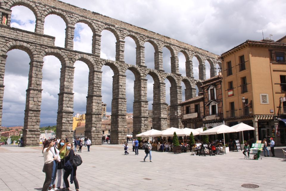 Madrid: Avila and Segovia Day Trip with Tickets to Monuments - Key points to know before you go