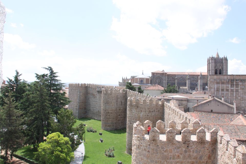 Madrid: Avila and Segovia Day Trip with Tickets to Monuments - Basilica de San Vicente: Romanesque details that don’t need hype