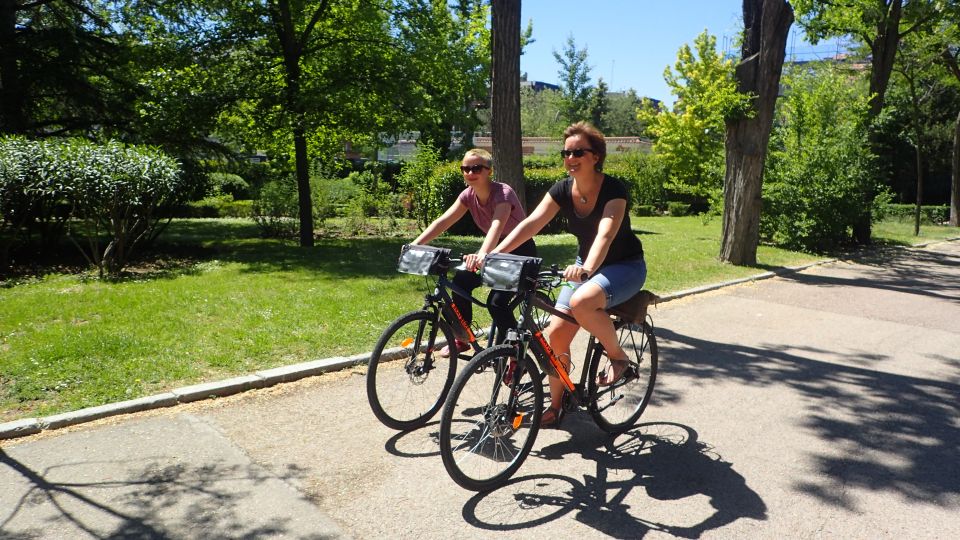 Madrid City Guided Bike/E-Bike Tour for Small Groups - Where you start: Plaza de España and bike check-in