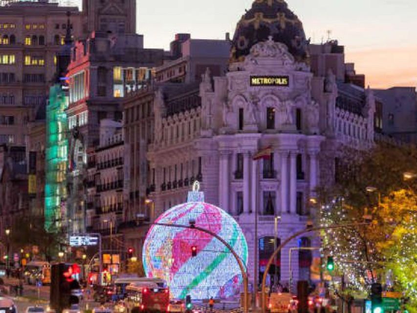 Madrid: City Highlights Tuk Tuk Tour - When to go and what to pack for open-air comfort
