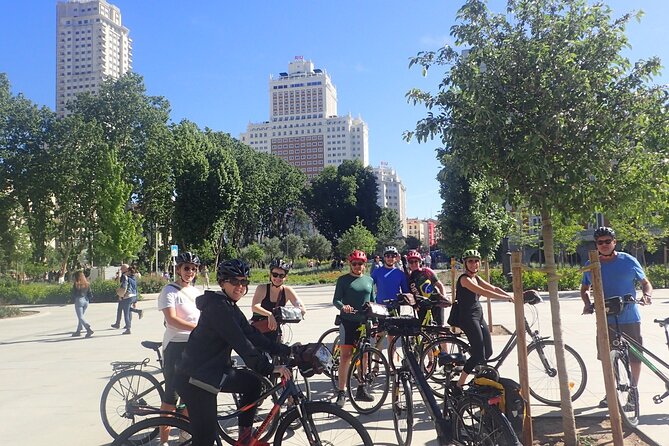 Madrid City Tour | Regular Bike or E-Bike | Reduced Groups - Stop 3: La Latina—Medieval Street Texture and Names That Still Echo