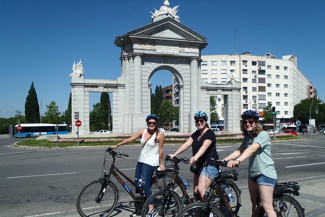 Madrid City Tour | Regular Bike or E-Bike | Reduced Groups - Stop 2: Royal Palace Area Stop—What You’ll Notice Even Without Tickets