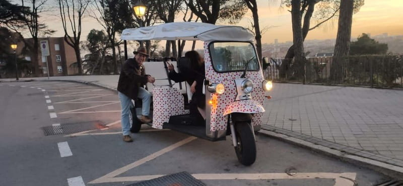 Madrid: City Tours - 6 seats private ecological tuk tuk - Getting Started at Calle de Vergara: Meeting at Opera