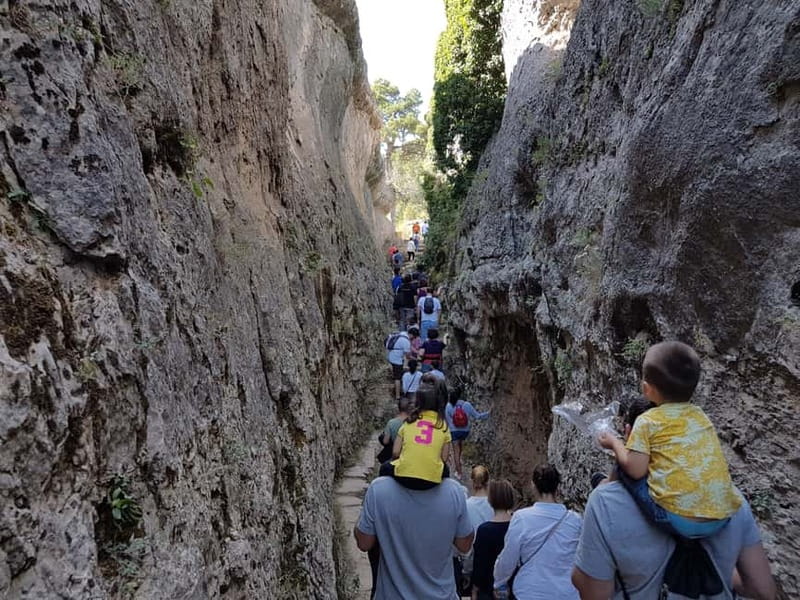 Madrid: Cuenca Day Tour with or without Enchanted City - The big sights, explained simply (so you know what you’re seeing)