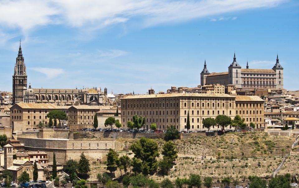 Madrid: Day Trip to Toledo with Walking Tour & Small Group - Toledo in One Day: How the 8 Hours Actually Feels