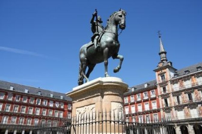 Madrid Essential: Historic Center, Plaza Mayor & Royal Palace - Key highlights you’ll notice right away