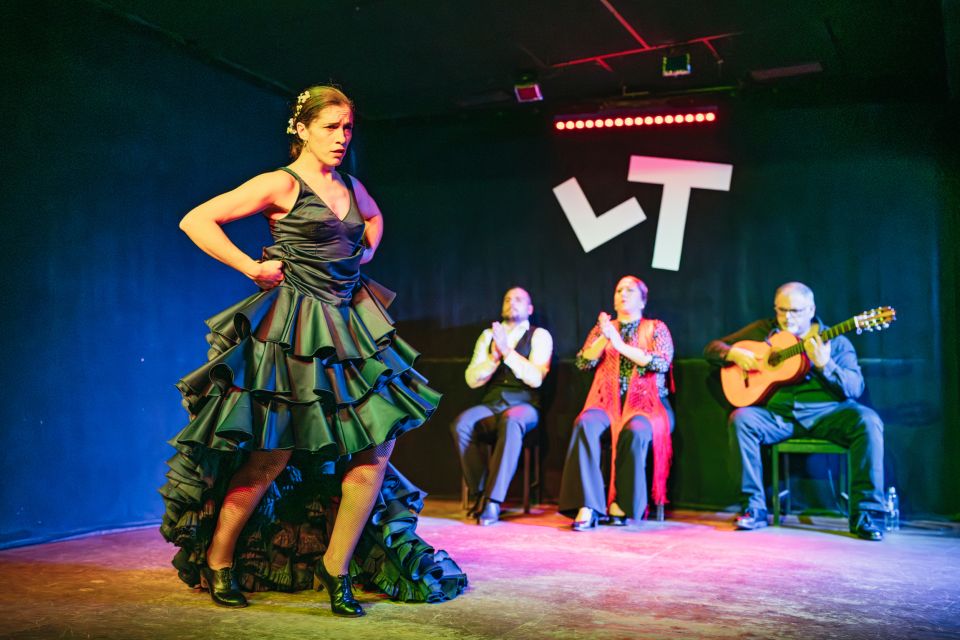 Madrid: Flamenco Show at Tablao "Las Tablas" with Drink - Tips for enjoying flamenco in that close-up setting