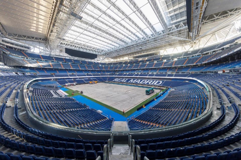 Madrid: Guided Tour of Bernabéu Stadium - Trophy Time: The Museum’s Best Argument for Non-Fans
