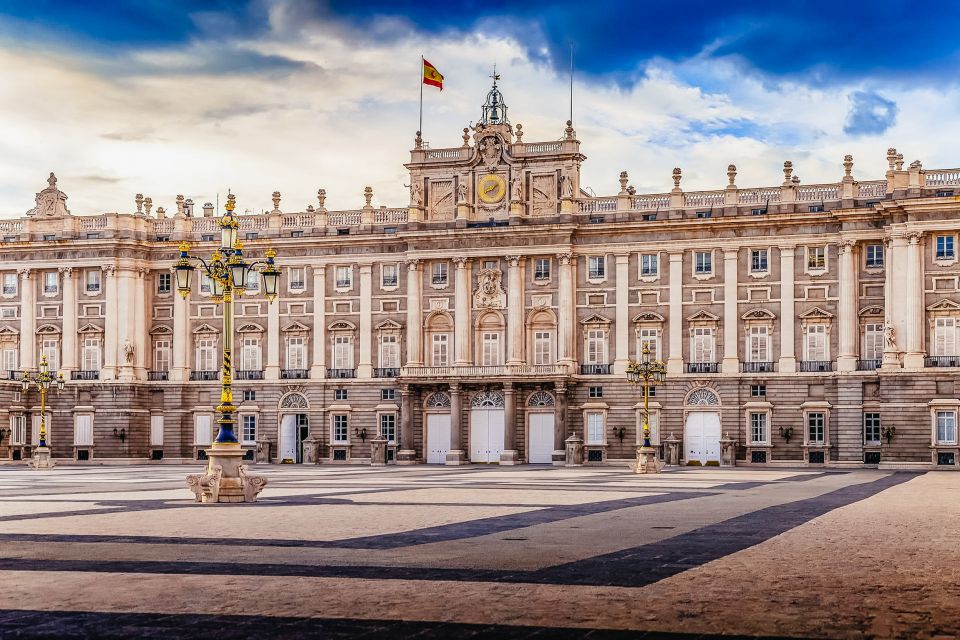 Madrid: Guided Tour of the Royal Palace with Fast Access - Price and value: $28 plus the ticket you must buy