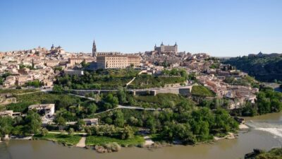 Madrid: Guided Tour of Toledo with Cathedral Visit - Getting From Madrid to Toledo: Coach Comfort and Timing Reality