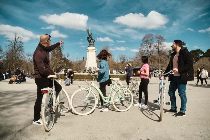 Madrid: Highlights Guided Vintage Bike Tour and Tapas Option - Price and value: why $32 feels fair for 3 hours