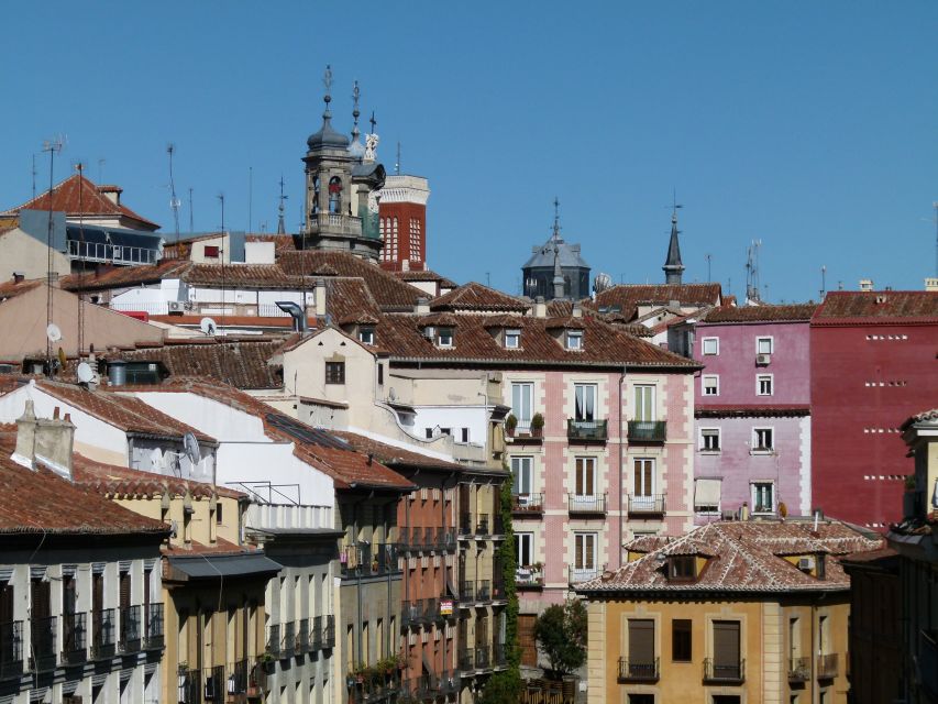 Madrid Historical Centre & Old Town Walking Tour in French - Price and Value: Is $33 Worth It?