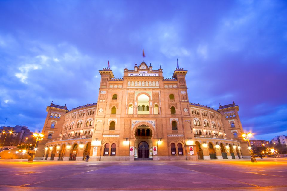 Madrid: Las Ventas Bullring Tour with Audio Guide - Walking from the meeting point to the Neo-Mudéjar front door
