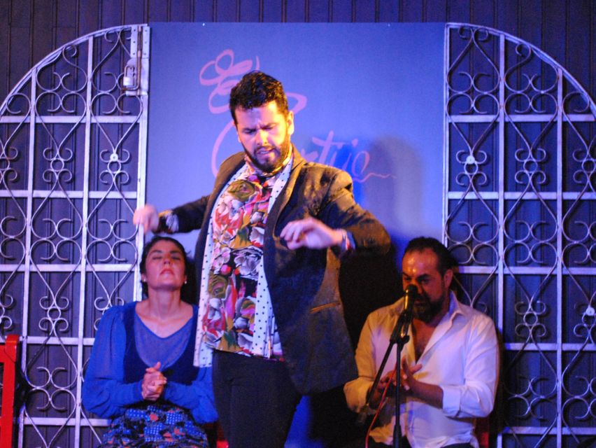 Madrid: Local Flamenco Show at El Cortijo - Your booking choice: show only, premium drink, dinner, or workshop