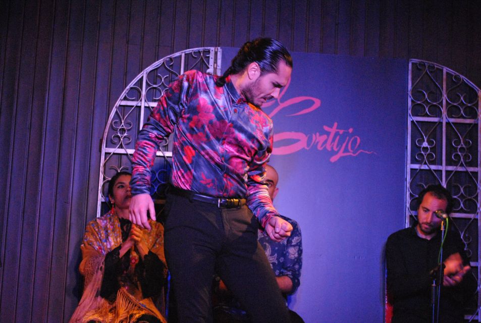 Madrid: Local Flamenco Show at El Cortijo - Food and drinks: how to budget without missing the mood