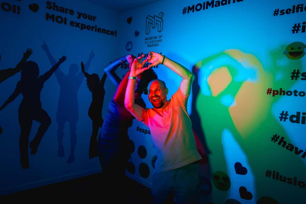Madrid: Museum of Illusions Ticket - The Social Reality of a Small Group Visit (Up to 7 People)