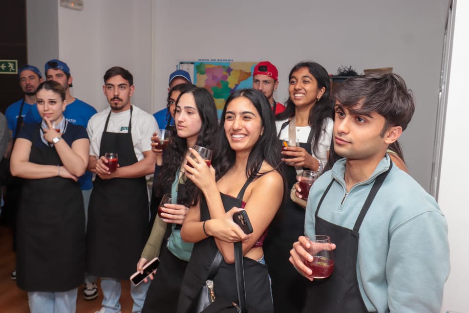 Madrid: Paella and Sangria Workshop in the City Center - Should you book this Madrid paella and sangria workshop?