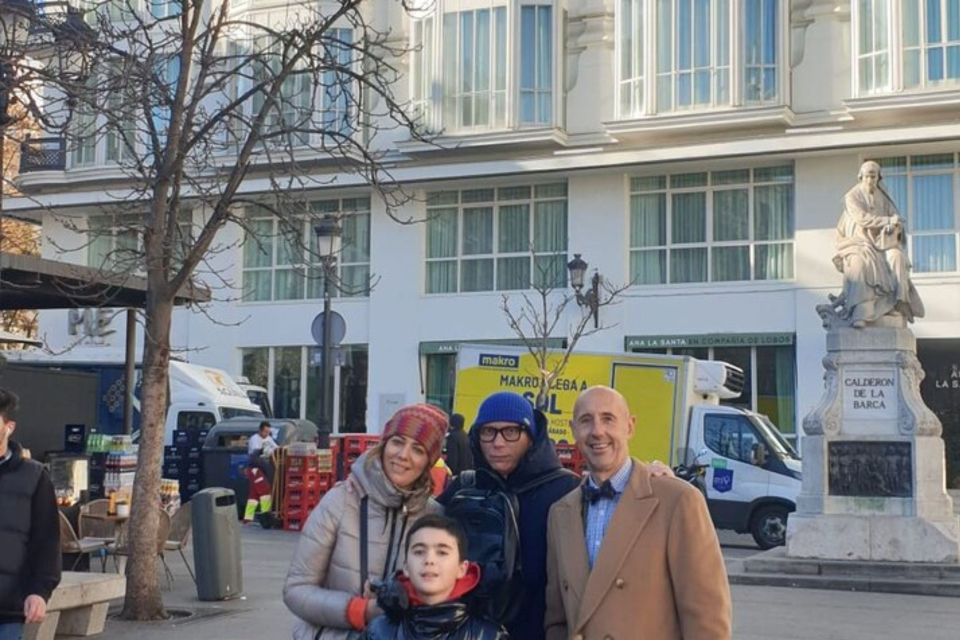 Madrid: Private custom tour with a local guide - The Route Style: Photo Stops, Exterior Sights, and Museum Planning