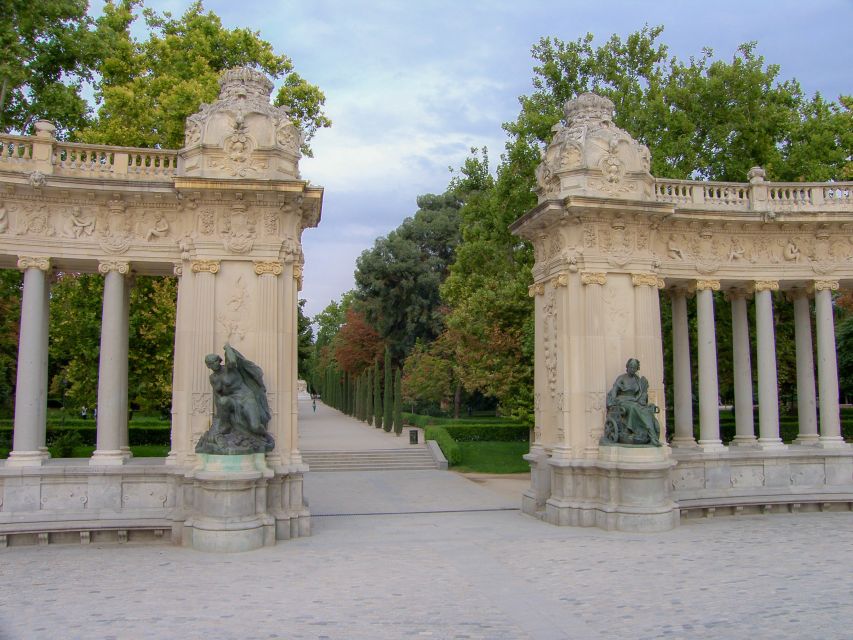 Madrid: Private Customized Walking Tour with a Local Host - The Real Value of a Private Guide: More Attention, Less Guessing