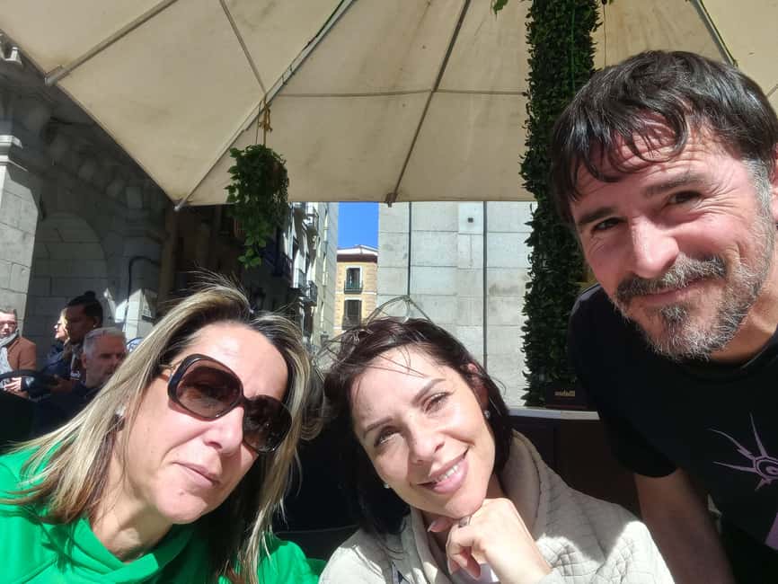 Madrid: Private Customized Walking Tour with a Local Host - Hotel and Airbnb Start: The Fastest Way to Get Oriented