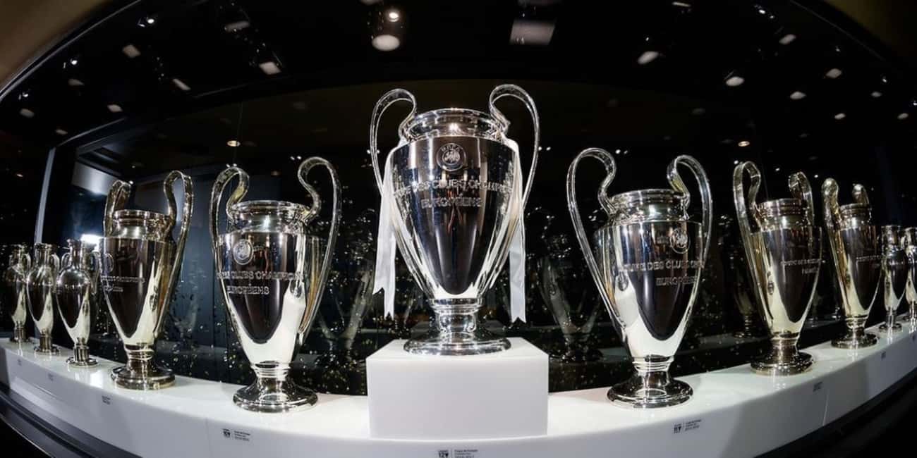 Madrid: Private Guided Tour of Bernabéu Stadium - Real Madrid CF Museum: trophies, uniforms, and player eras