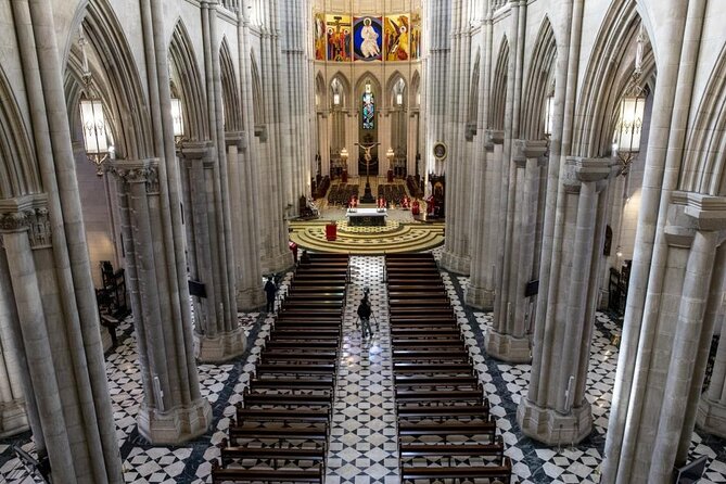 Madrid Royal Palace and Almudena Cathedral Guided Tour - Almudena Cathedral: What to Look For in 25 Minutes