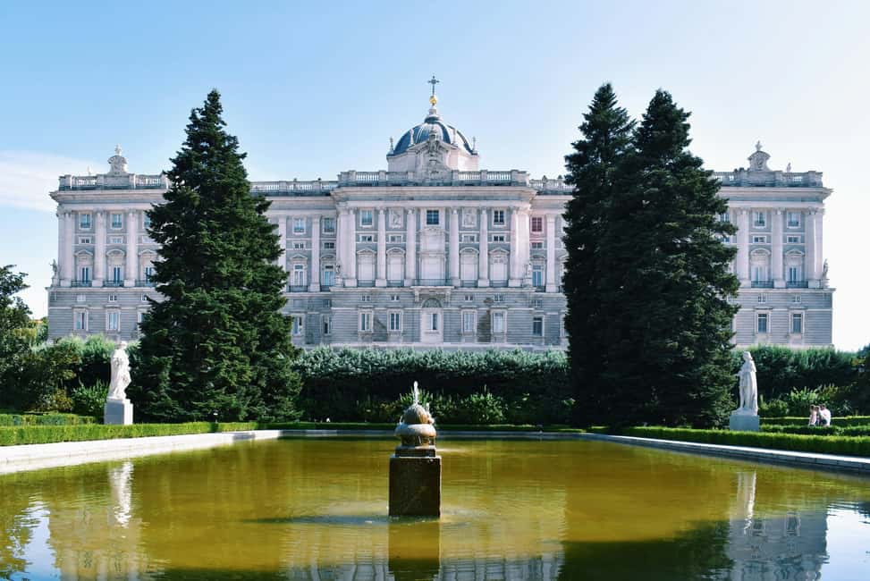 Madrid: Royal Palace Skip-the-Line Entry with Audio Guide - Ticket pickup at Naturanda Madrid: the start point matters