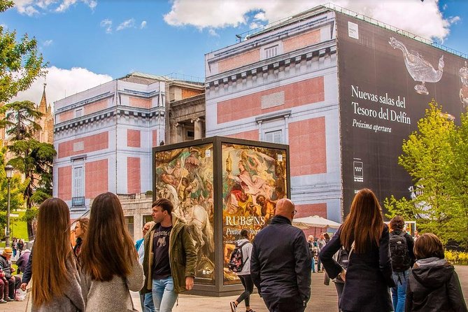 Madrid: small group tour of the Prado Museum - Timed Entry Starts at the Goya Monument