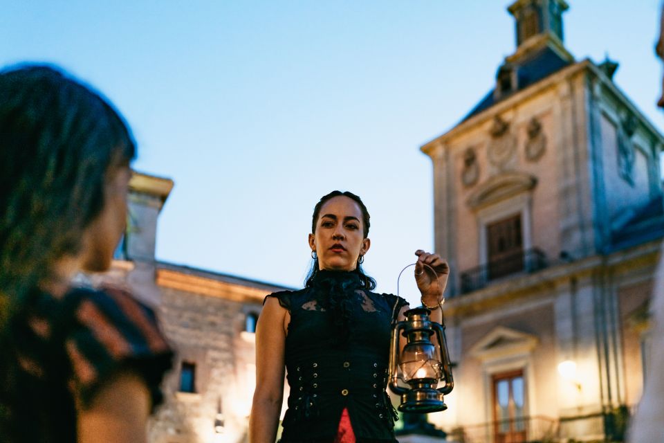 Madrid: Spanish Inquisition and Legends Evening Walking Tour - How the Walk Works: Pace, Street Stops, and Night-Sound Reality