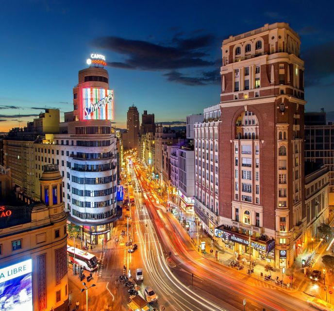 Madrid: Sunset Walking Tour with Optional Flamenco Show - El Madrid de los Austrias: Renaissance Streets With a Human Voice