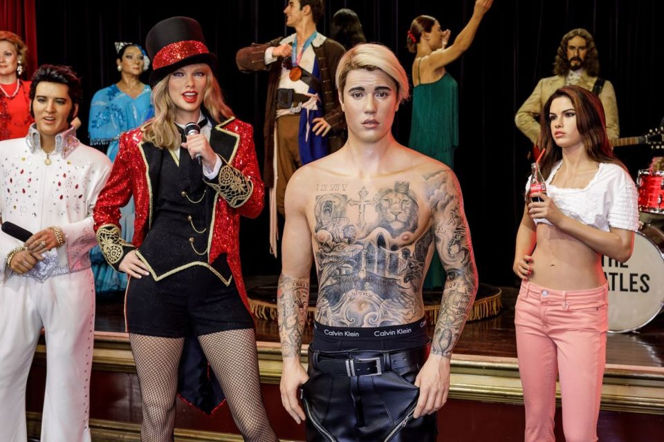 Madrid: Wax Museum Entry Ticket - Pop culture rooms: Hollywood, sports, royals, and a horror corner
