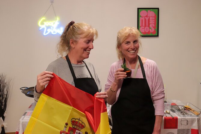 Paella Workshop with Bottomless Sangria in Central Madrid - The Kitchen Reality Check: Smoke, Smell, and What to Wear