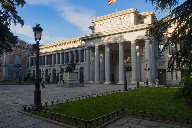 Prado Museum Private Tour in Madrid - Enter fast: meeting at the Monument to Goya and what it means