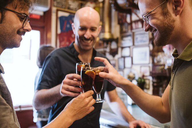 Prado Museum Tour & Lunch at the Oldest Restaurant in the World - The Stuff That Matters at Botín: Stairs, Tight Seating, and Timing