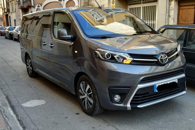 Private Transfer Madrid Barajas Airport to Madrid in Vans up to 7 Passengers - Key points at a glance